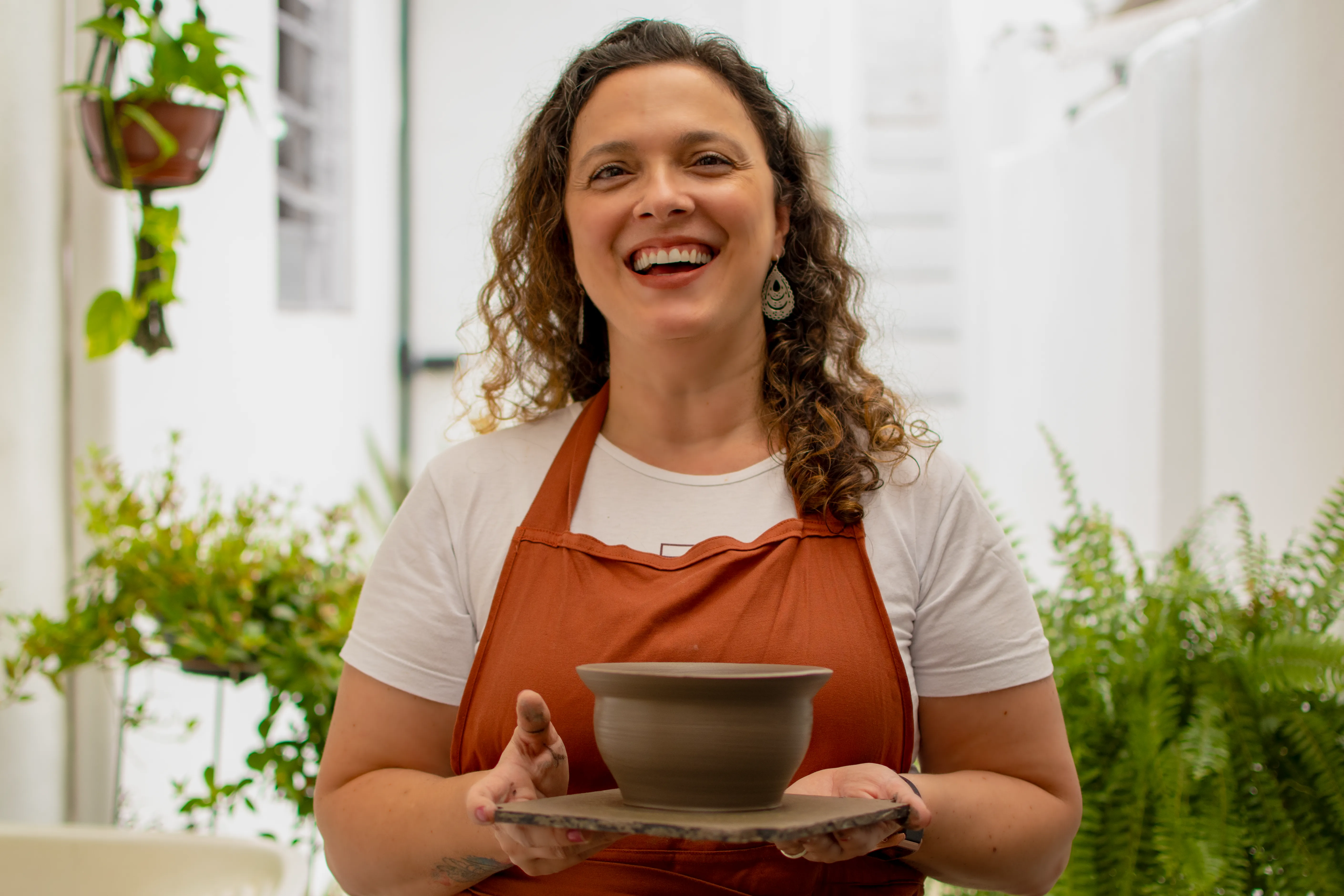 Dani Teixeira no ateliê Casa Argaia